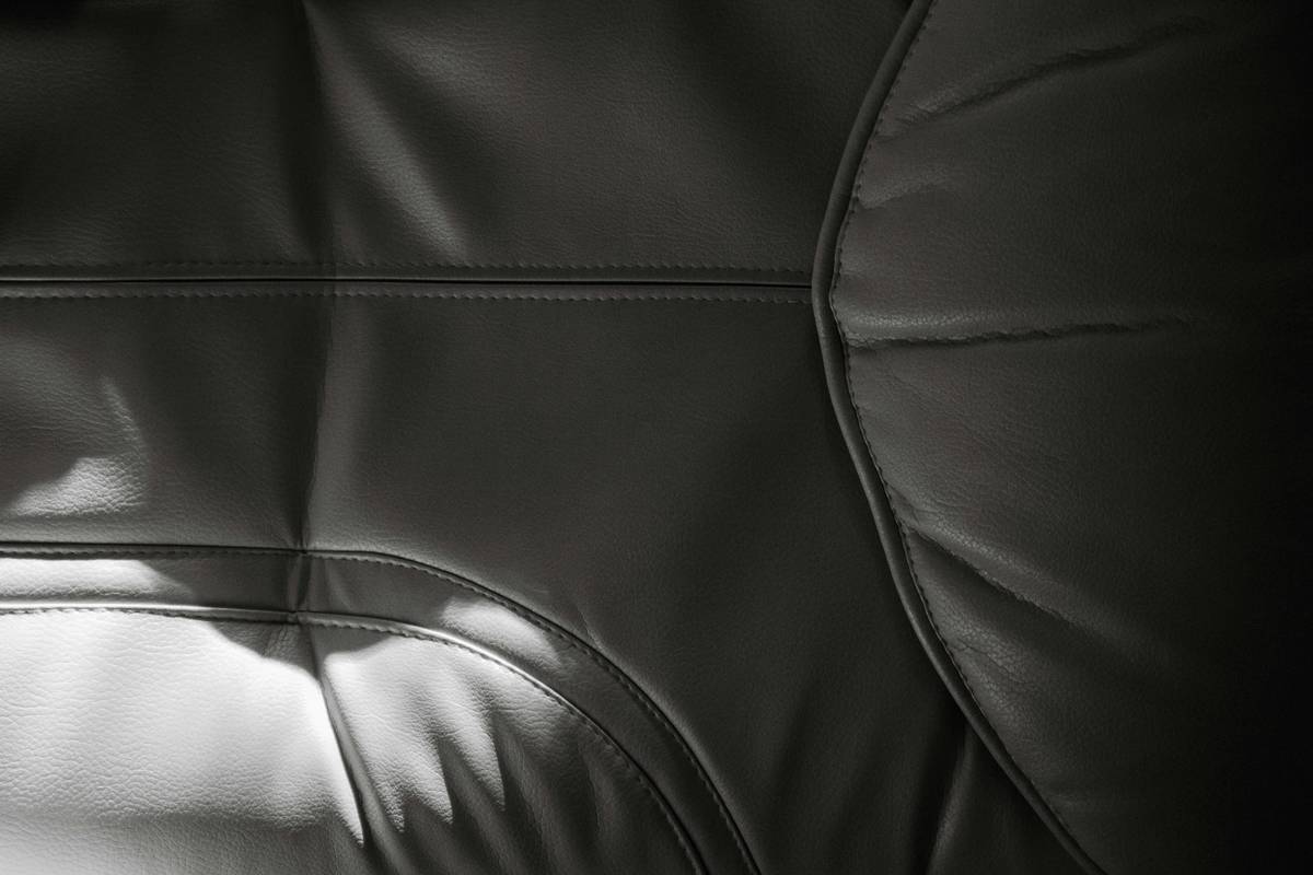 Premium gaming chairs recliners with adjustable lumbar and 110-degree recline feature